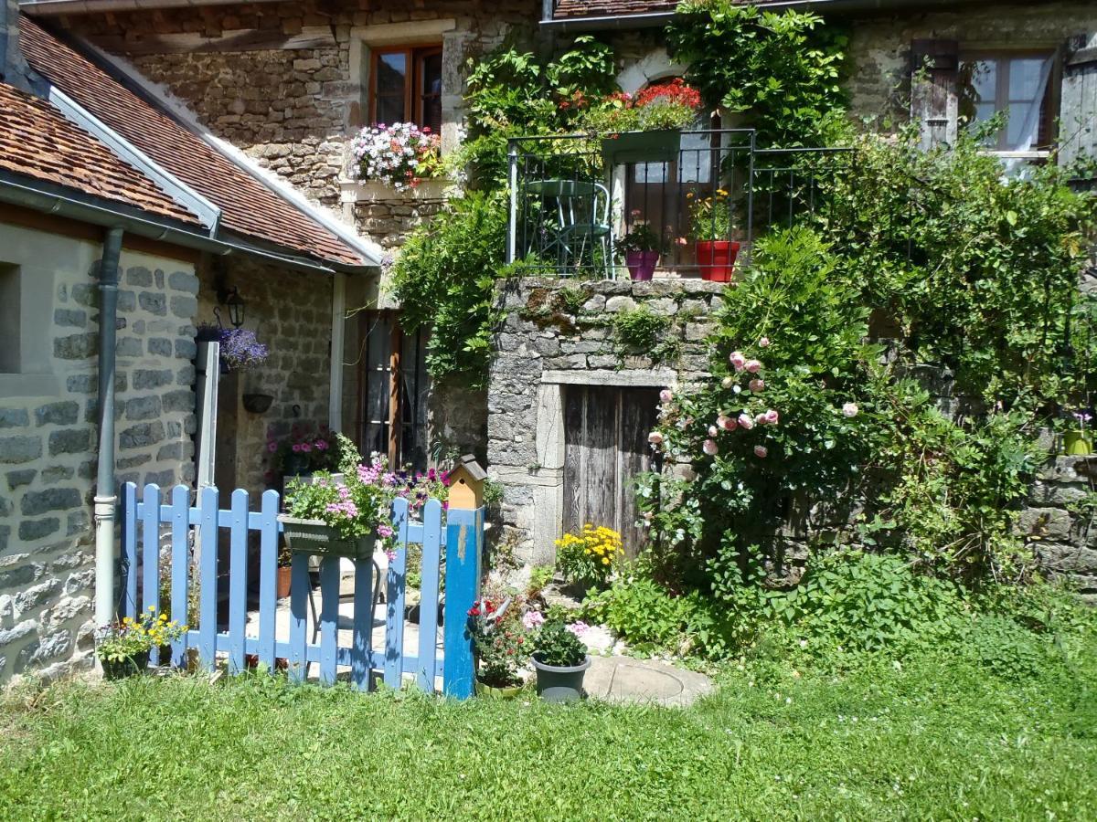 La Maison Du Gue Ecutigny 外观 照片